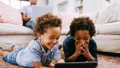 Why toddlers enjoy helping parents with simple tasks