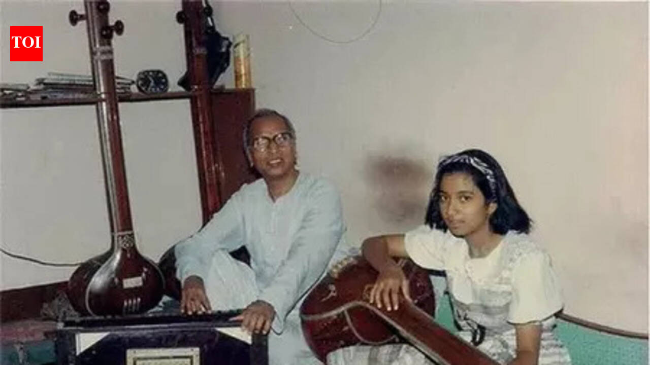 Shreya Ghoshal recalls long bus rides in Rajasthan for childhood music lessons