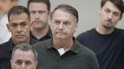 Former Brazil President Bolsonaro's kidney function worsens but pneumonia stabilized, hospital says