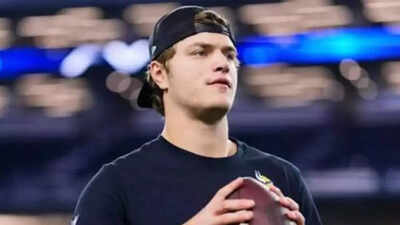  How the Minnesota Vikings quarterback built an estimated $3 million fortune early in his NFL career