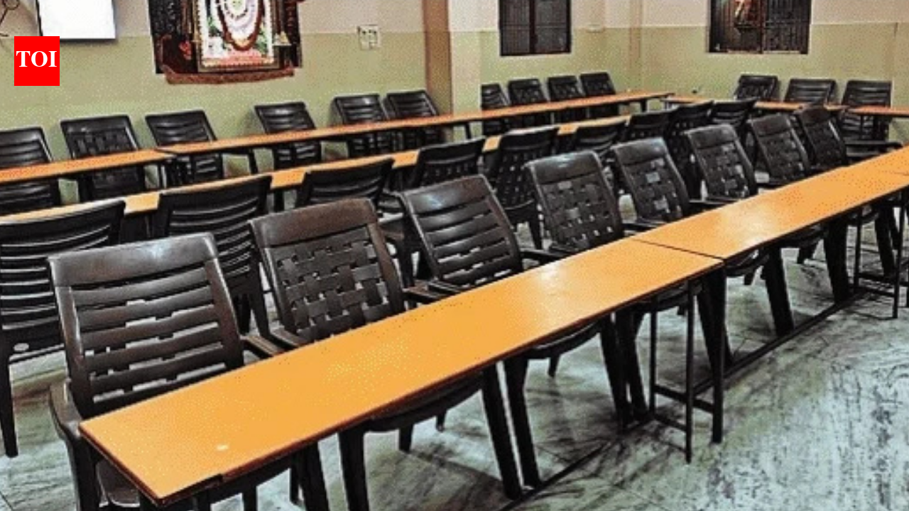 Varanasi’s Annapurna temple food courts shut for 1st time, kitchens ran even during Covid