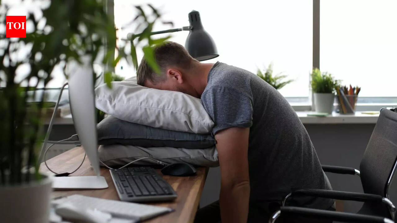 Sitting all day may be affecting more than your back: Doctor explains the ‘desk circulation problem’