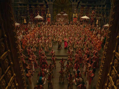  Grand dance spectacle celebrates Indian culture