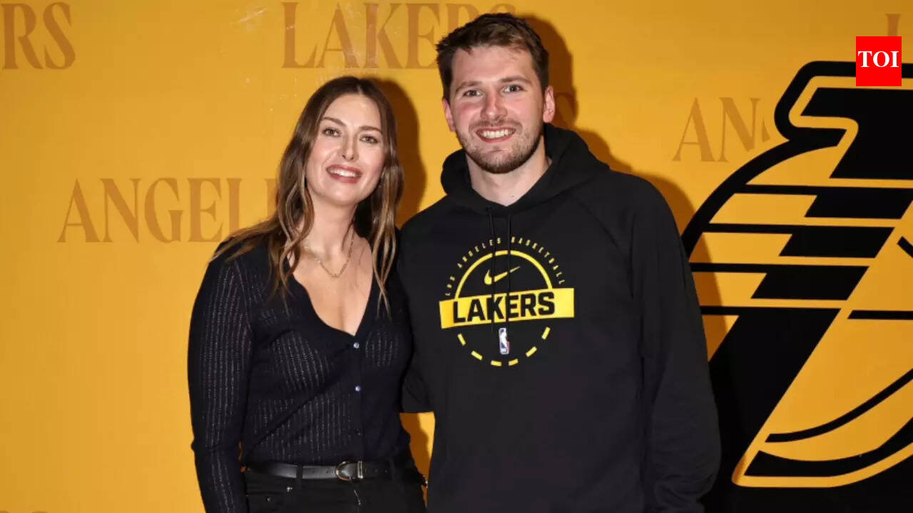 Fans react as tennis icon Maria Sharapova's photo with NBA star Luka Doncic  goes viral after Lakers' overtime win vs Nuggets: "Legends" | International  Sports News - The Times of India