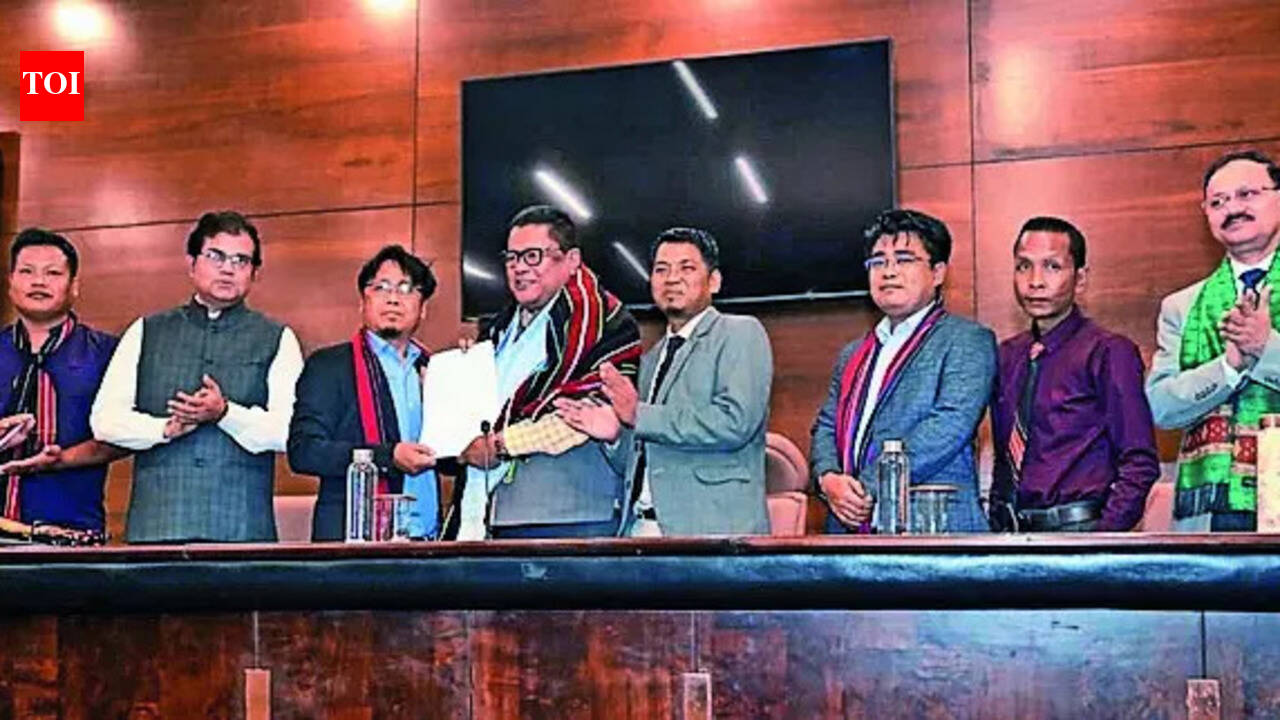 Assam signs settlement pacts with 3 Kuki groups, 1 Hmar outfit