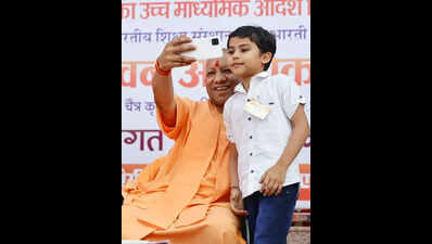 In Raj, Yogi obliges student with a selfie