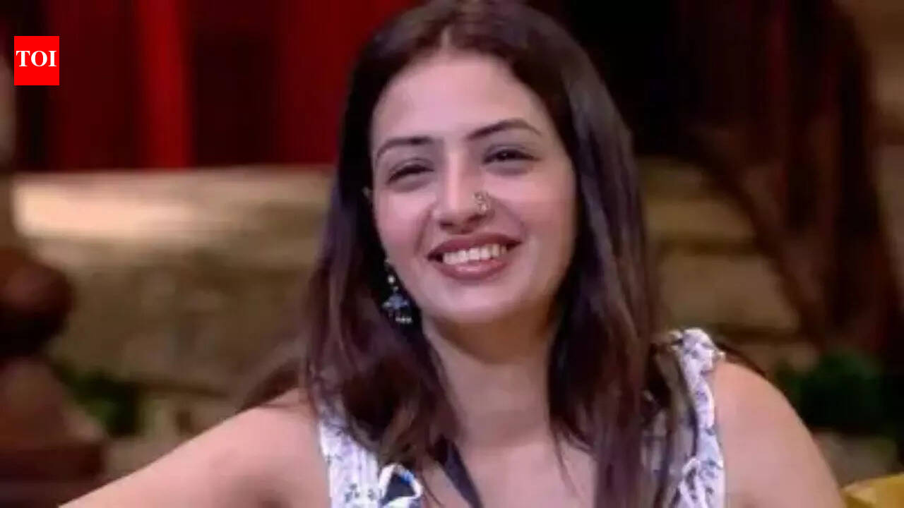 Bigg Boss OTT 3 fame Chandrika Dixit aka Vada Pav girl slams trolls over her controversial statement; says, ‘For my son…’