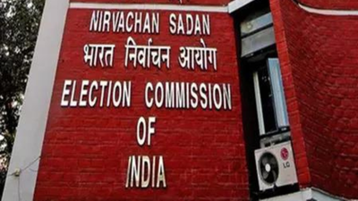 EC ने बंगाल में बड़े नौकरशाही फेरबदल का आदेश दिया; विधानसभा चुनाव से पहले मुख्य सचिव, डीजीपी, कोलकाता सीपी बदले गए