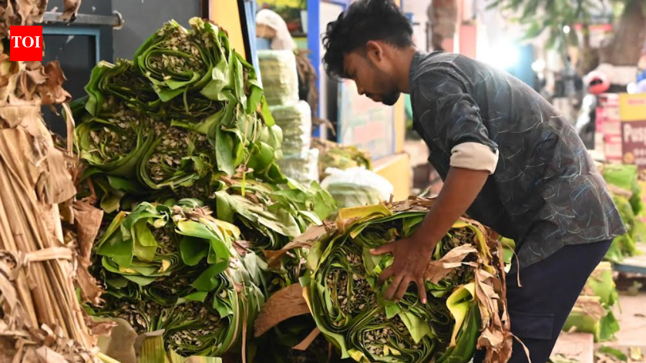 Banana leaf prices fall as eateries cut menu amid LPG shortage