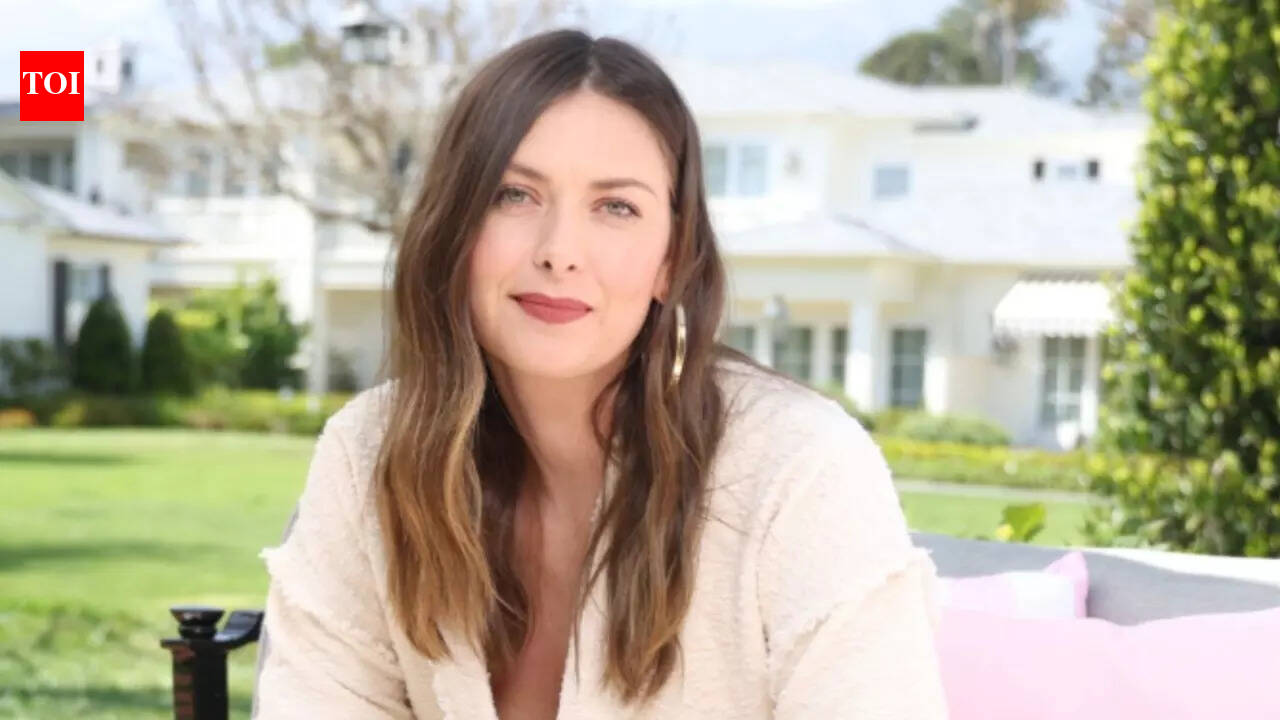 Former Wimbledon champion Maria Sharapova steals attention in bold cream dress at star packed Vanity Fair Oscars party in LA