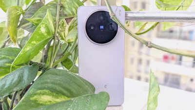  A no-nonsense premium smartphone