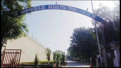 Medicos held in suicide case take exams under escort