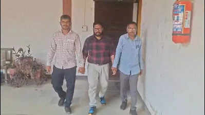 Fisheries officer caught taking bribe for PMMSY subsidy