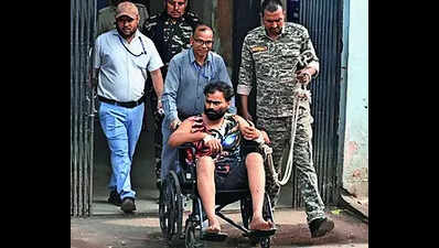 Three aides of gangster Prince Khan held in Dhanbad after gunfight