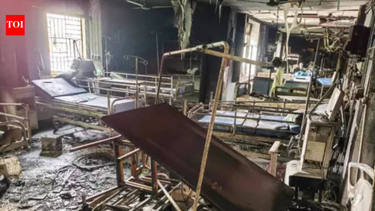 SCB hospital fire: Kin mourn deaths of patients