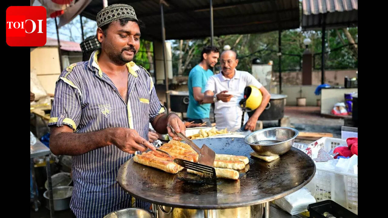 Goans enjoy local Iftaar cuisine