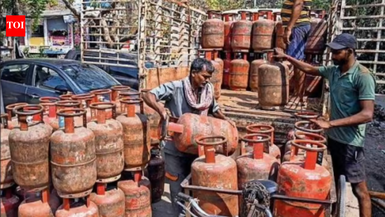 As mercury rises, AC cos sweat over gas availability