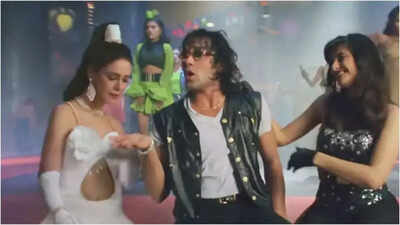 ‘Can’t dance in front of your dad: Mona Singh on tricky climax shoot in Aryan Khan's debut, Shah Rukh Khan's sweet promise