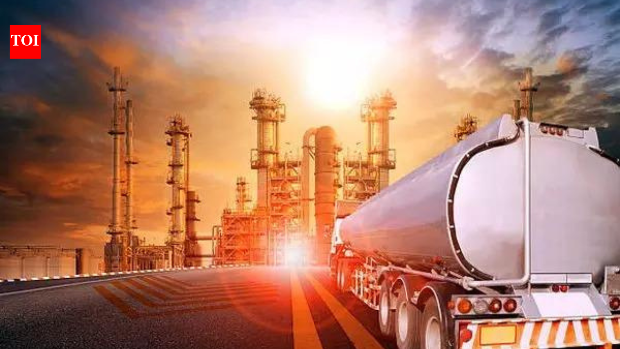 Middle East conflict: Oil companies seek advance payments from petrol pumps as global crude price surge squeezes margins