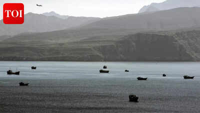 Why Trump's 'beautiful armada' cannot take control of the Strait of Hormuz