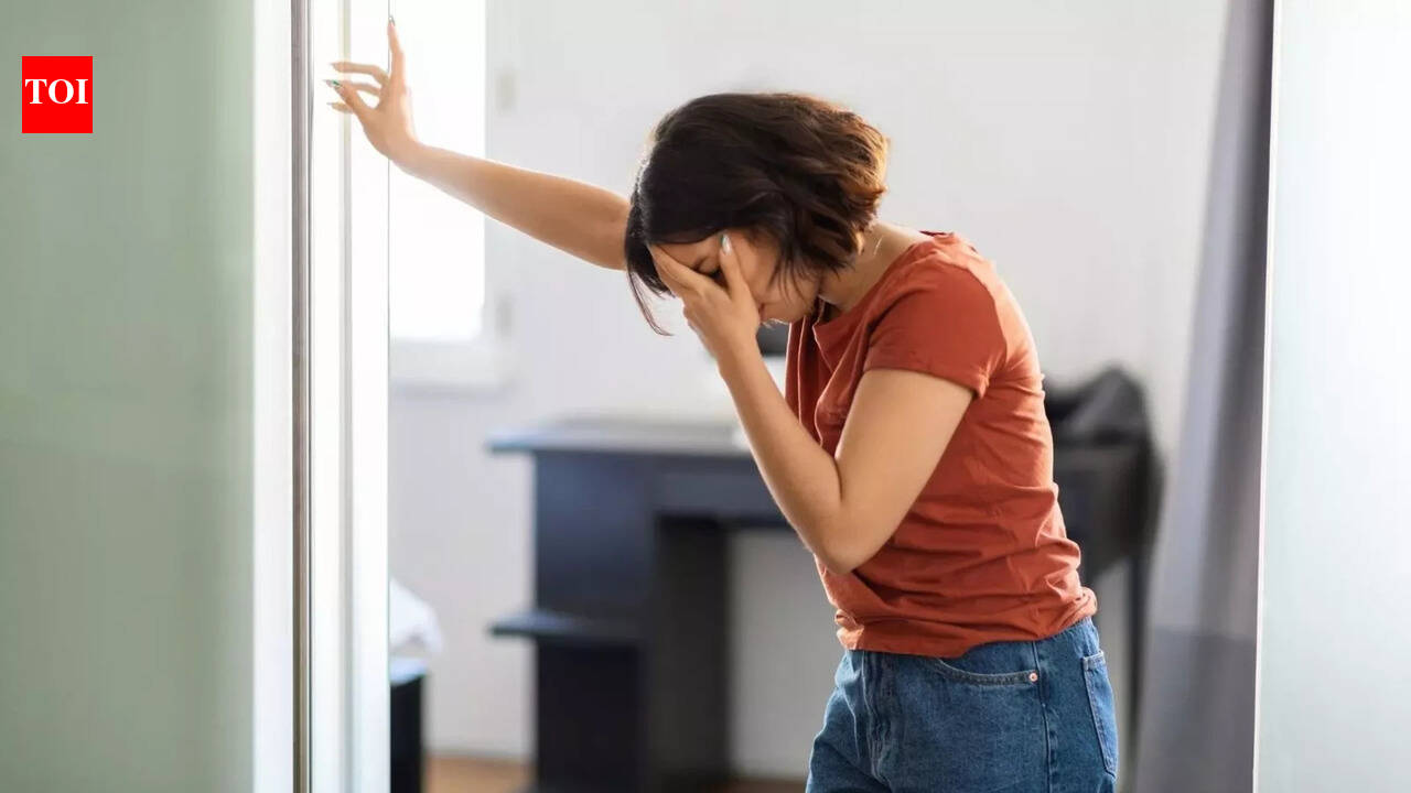 Feeling dizzy when you stand up quickly? Cardiologist explains what it may reveal about blood pressure and hydration