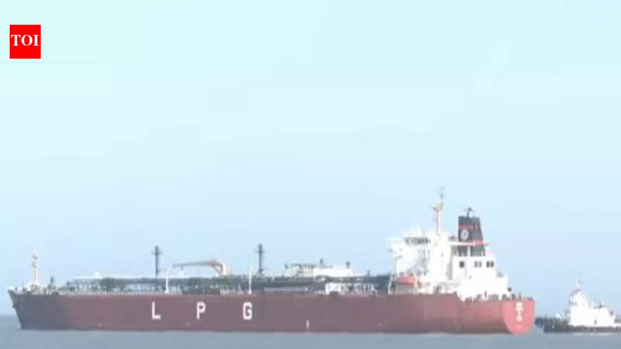 After midnight phone call, family of JSR sailor awaits his homecoming