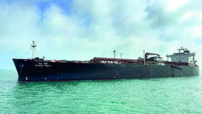 3 lakh tonnes of LPG in 6 Indian ships stranded in Strait of Hormuz