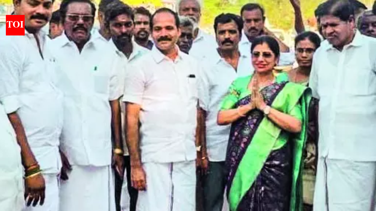 AIADMK likely to field lottery baron Martin's wife in Tamil Nadu