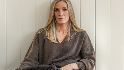 వైరల్ కిస్ క్యామ్ స్కాండల్ ఫాల్అవుట్: క్రిస్టిన్ కాబోట్ కోల్డ్‌ప్లే క్షణం తర్వాత నమ్మకద్రోహం, ఎదురుదెబ్బ మరియు జీవితం గురించి మాట్లాడుతుంది, 