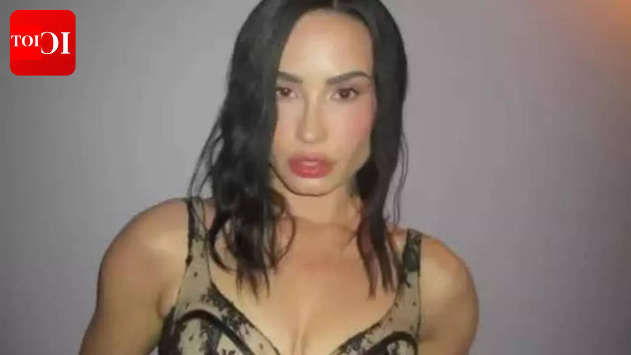 Demi Lovato wedding: Paris Hilton DJs reception; John Rzeznik performs ‘Iris’ for first dance