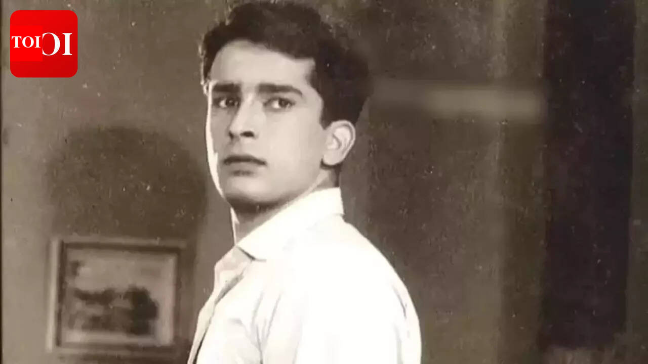 'Always in our hearts' - Jackie Shroff remembers Shashi Kapoor on his 87th birth anniversary