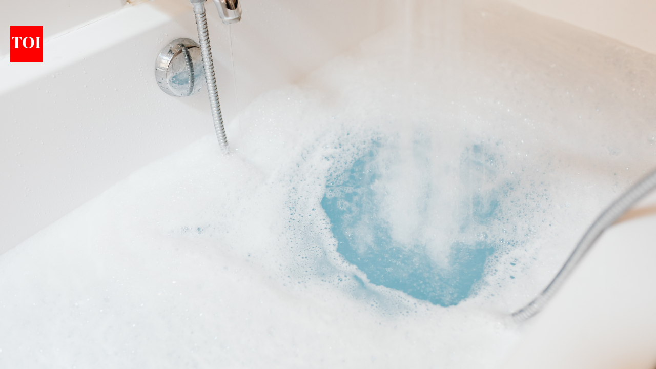 साबुन का झाग हमेशा सफेद ही क्यों होता है? बुलबुलों के पीछे का आश्चर्यजनक विज्ञान |