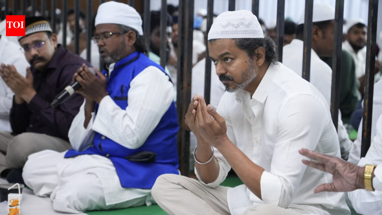 ‘I belong to people’: Vijay rejects alliance rumours, says no compromise on secular stand