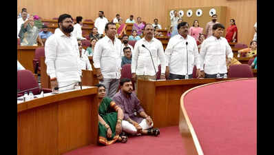 NMC corporators demand detailed account of revenue, expenditure during 4-year administrator tenure