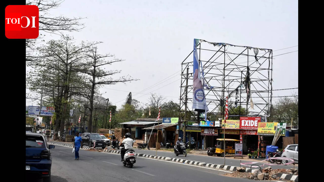 Ranchi Municipal Corporation mandates structural checks on hoardings; Urgent repairs needed to avert safety hazards