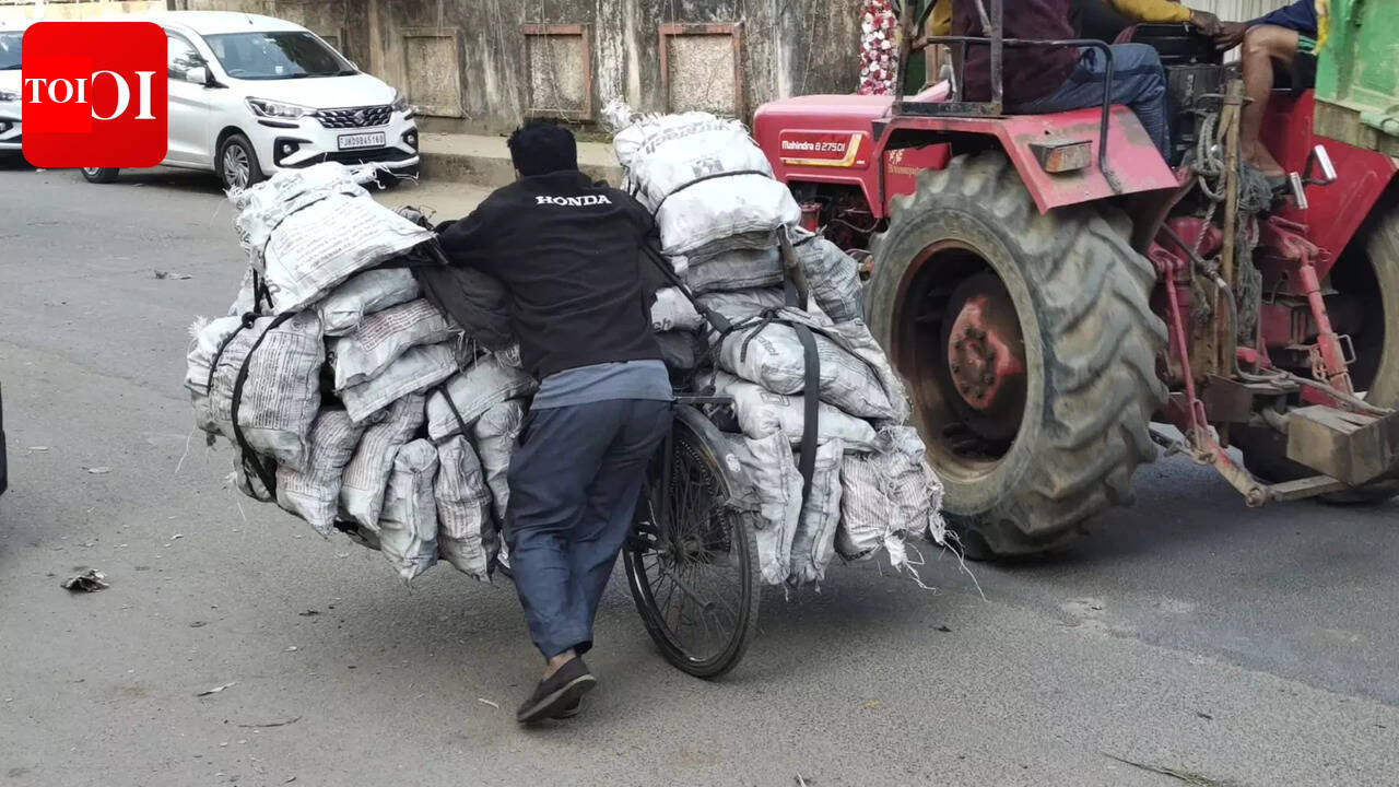 Coal crisis surges demand: Illegal coal trade thrives as eateries seek alternatives amid LPG shortages; Prices and risks escalate for hawkers