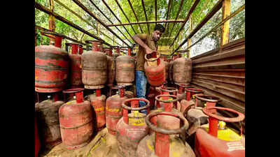 419 cylinders seized, 21 held in state; 4 eateries sealed in Patna