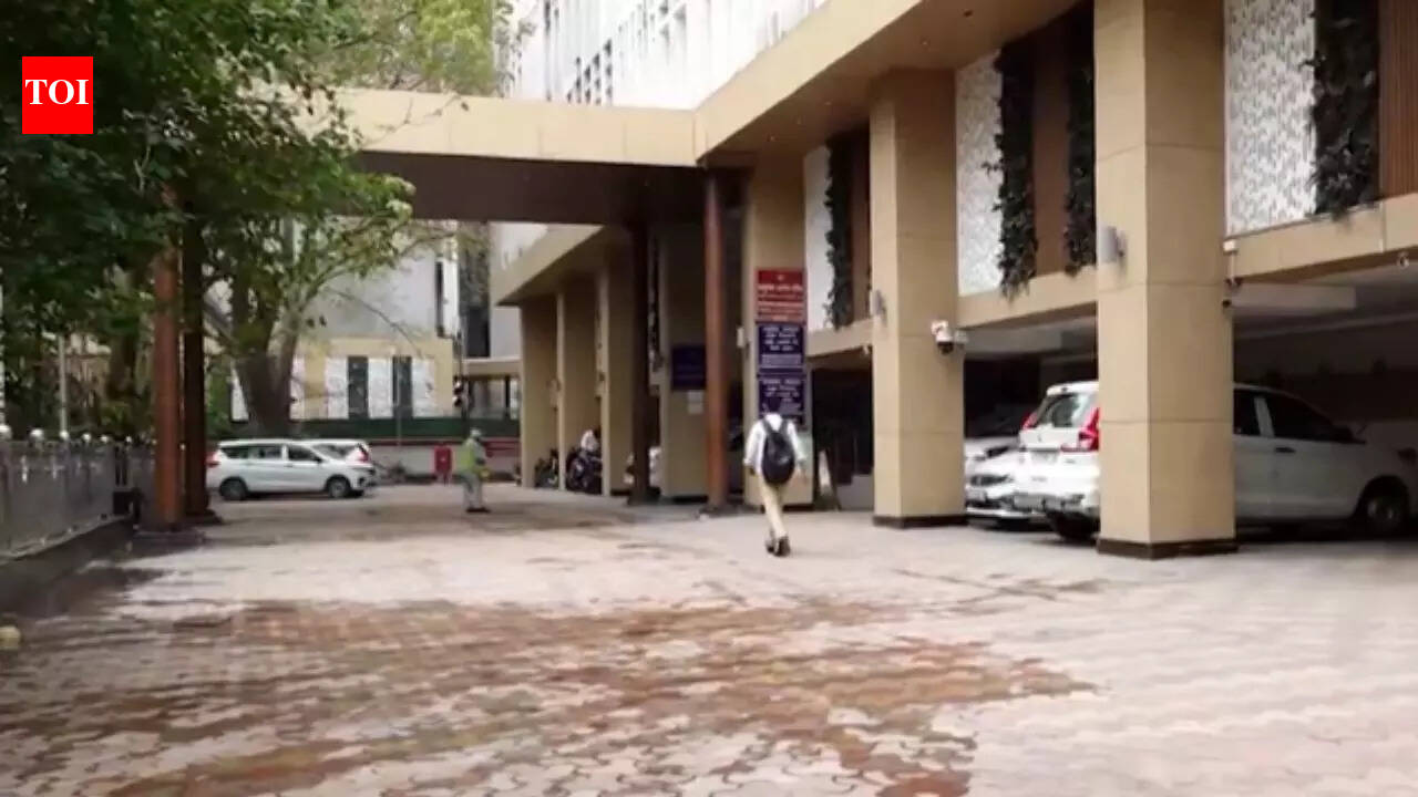 Blaze at ITO Trade &amp; Taxes building in Delhi; no injuries reported