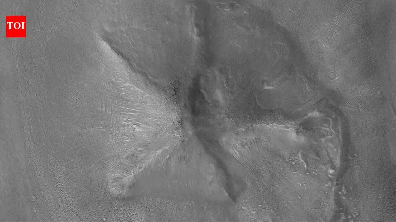 Why a ‘three-sided pyramid’ on Mars is going viral; know what experts say