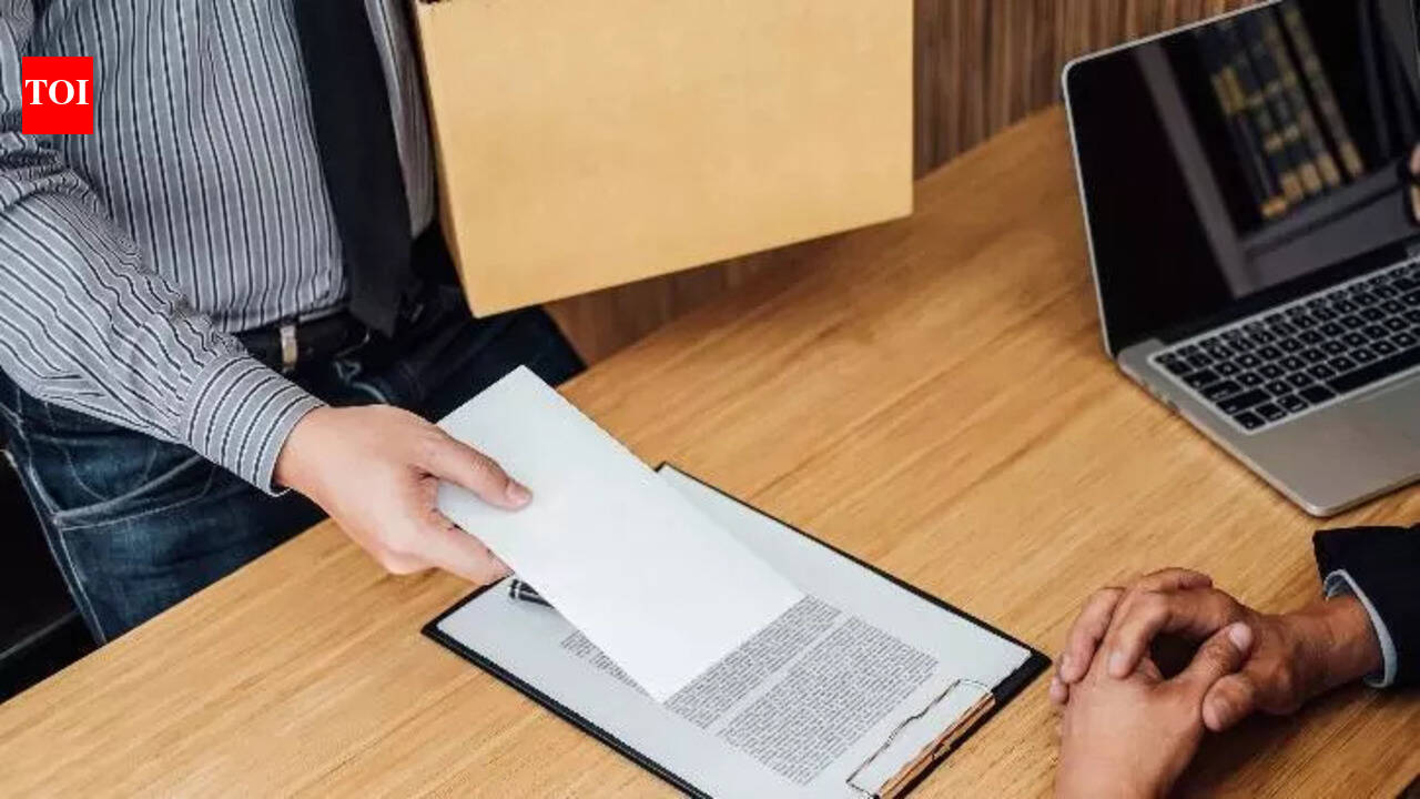 58% of employers now demand immediate joiners: Here’s how your notice period can trap you