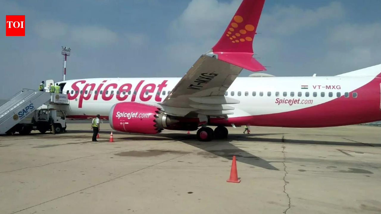 SpiceJet plane suffers pressurisation snag during approach in Fujairah; lands safely