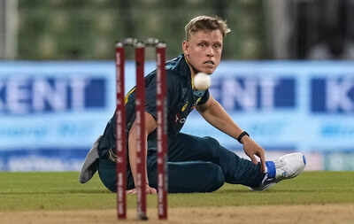thiruvananthapuram-australia39s-nathan-ellis-reacts-during-the-second-t20-intern.jpg