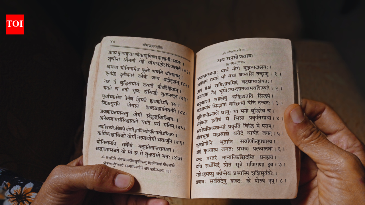 Which Indian states have Sanskrit as an official language