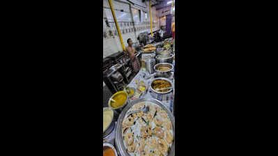 LPG crisis spurs hike in snacks prices in Berhampur