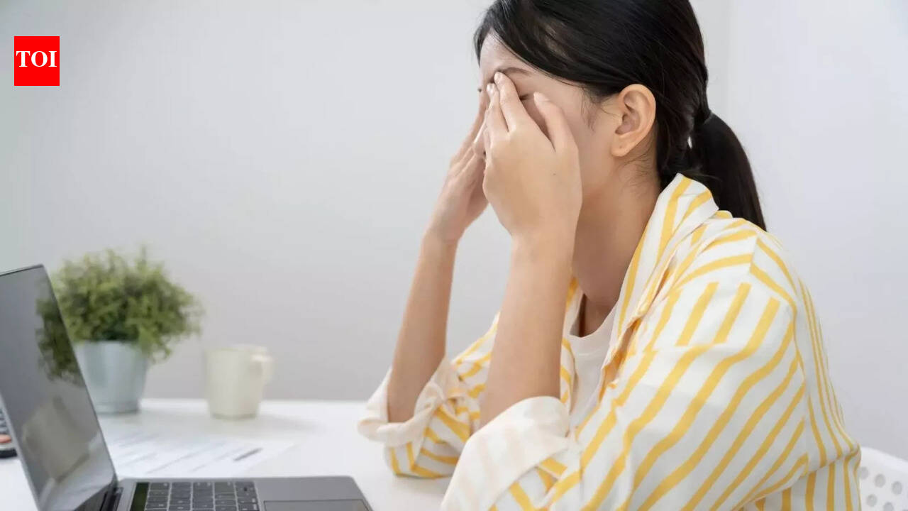 Seeing floaters more often? Experts explain when it’s normal and when to pay attention