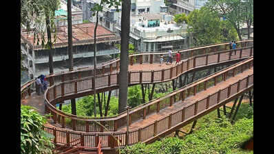 BMC introduces monthly pass for Mumbai’s Malabar Hill elevated walkway
