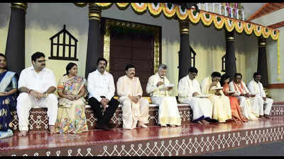 Ugadi Panchangam predicts AP’s growth, Amaravati rise