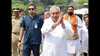 CM launches projects worth Rs 326crore in Lakhisarai, reviews schemes in Munger