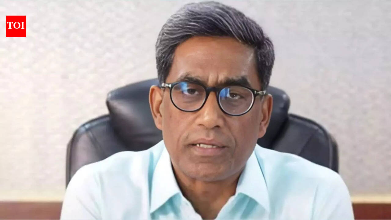 Extend prompt support to investors, chief secretary tells officials