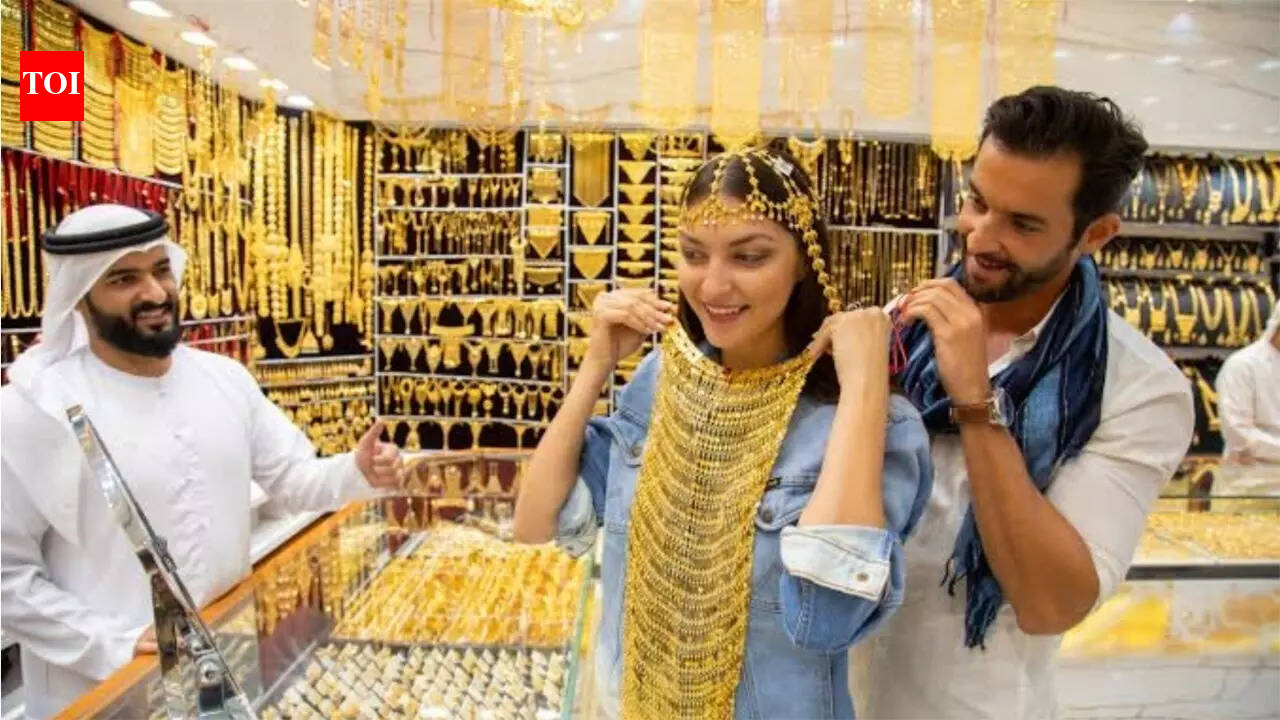 Dubai souks buzz as gold prices crash over Dh50: Eid shoppers rush to buy